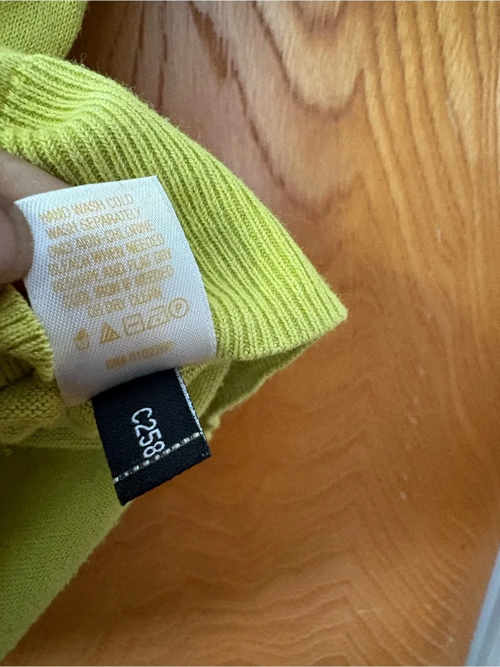Kate Spade Light Green Short-Sleeve Knit Shirt with Pocket Bow M - Picture 7 of 9